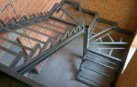 Металлический каркас для лестницы 4